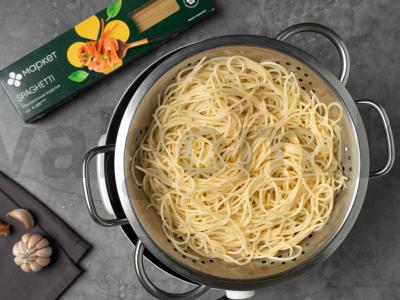 Česnakiniai spagečiai su steiku Žingsnis 1