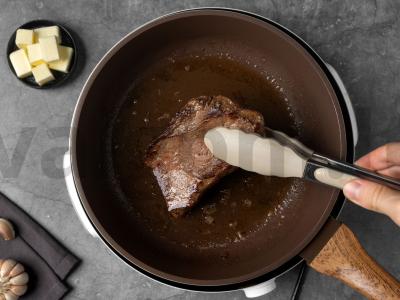 Česnakiniai spagečiai su steiku Žingsnis 2