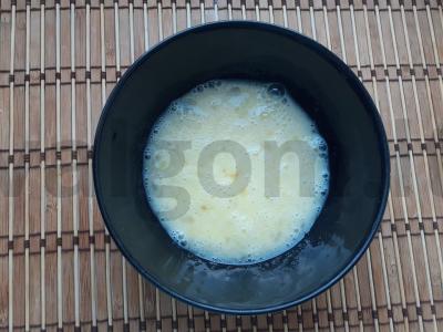 Šokoladiniai keksiukai su slyvomis Žingsnis 1