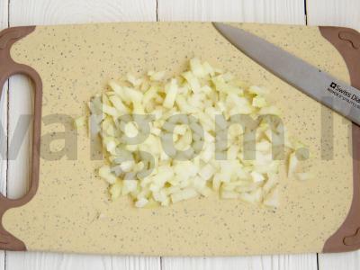 Sultingi kotletai su cukinija orkaitėje Žingsnis 1