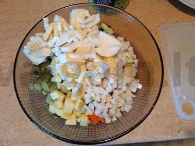 Salotas su kumpiu, morkomis ir obuoliu Žingsnis 5