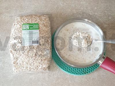 Avižinė košė su bananais ir karamele pusryčiams Žingsnis 2