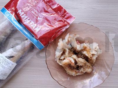 Omletas su menkėmis, brokoliais ir vyšniniais pomidorais Žingsnis 2