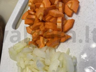 Upėtakio sriuba su daržovėmis ir perliniu miežiu Žingsnis 4