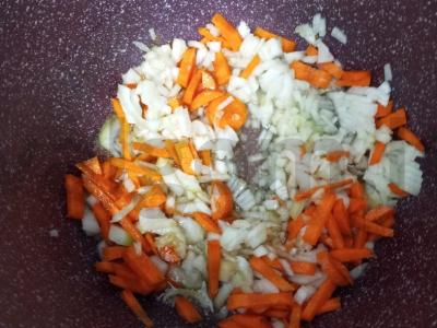 Troškinti pipirai su ryžiais Žingsnis 3