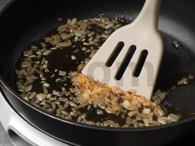 Grietinėlės krevetės su kukurūzais Žingsnis 3