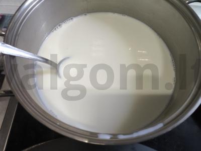 Juodųjų serbentų jogurtas Žingsnis 2