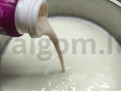 Juodųjų serbentų jogurtas Žingsnis 3