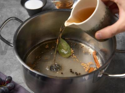 Marinuoti vynuogės Žingsnis 1