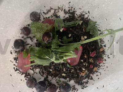 Arbata su uogomis ir melisa Žingsnis 4