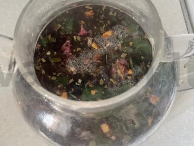 Arbata su uogomis ir melisa Žingsnis 6