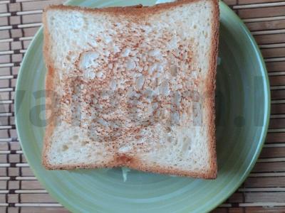 Klubo sumuštinis su sūriu, rūkytomis dešromis ir grietinės-muštynių padažu Žingsnis 6