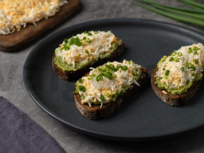 Tostai su kiaušiniu ir avokadu Žingsnis 5