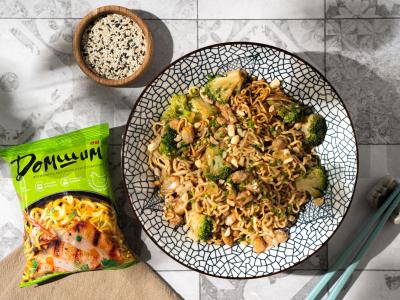 Nudeginta su menkėmis pagrindine nuotrauka