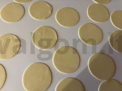 Koldūnai su varškės įdaru be cukraus Žingsnis 3