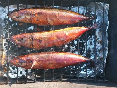 Karštai rūkyta skumbrė namuose pagrindine nuotrauka