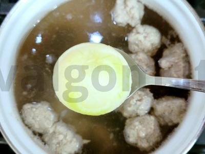 Skani sriuba su meatballs ir vermišeliu Žingsnis 2