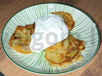 Blynai su kriaušėmis ir obuoliais pagrindine nuotrauka