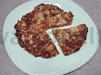 Smėlinis pyragas su slyvų uogiene pagrindine nuotrauka