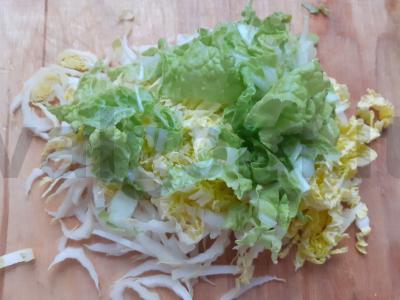 Torteliai iš lavašo su Pekino kopūstu ir kiaušiniu Žingsnis 1