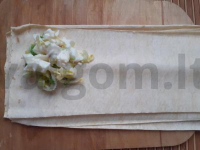 Torteliai iš lavašo su Pekino kopūstu ir kiaušiniu Žingsnis 4