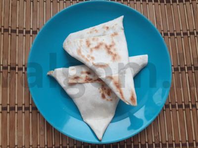 Torteliai iš lavašo su Pekino kopūstu ir kiaušiniu pagrindine nuotrauka