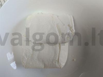 Filo tešlos ritinėliai su varške ir sūriu Žingsnis 1