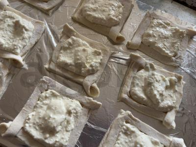 Sluoksniuoti vokeliai su varškės įdaru Žingsnis 7