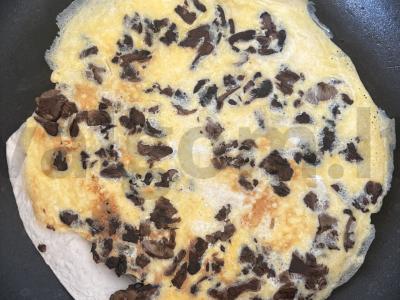 Tortilija su kiaušiniais ir grybais pusryčiams Žingsnis 7