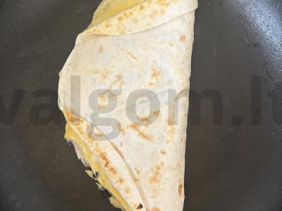 Tortilija su kiaušiniais ir grybais pusryčiams Žingsnis 10