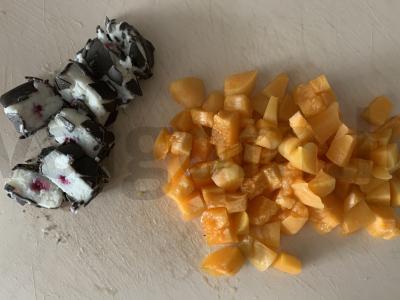 Desertas su varškės sūriu, vaisiais ir kukurūzų dribsniais Žingsnis 1