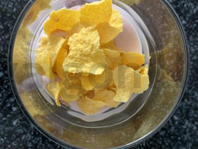 Desertas su varškės sūriu, vaisiais ir kukurūzų dribsniais Žingsnis 5