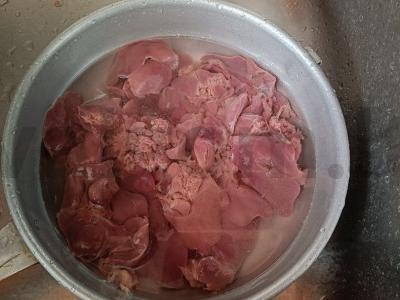 Vištienos paštetas su kreminiu sūriu Žingsnis 1