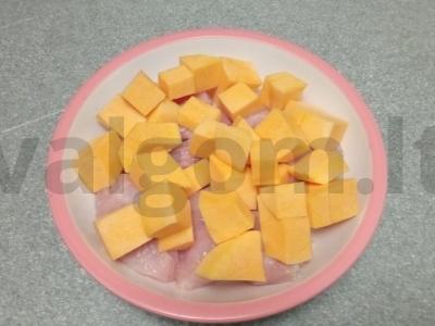 Kalakutienos filė su moliūgu, paprikomis ir mocarela Žingsnis 2