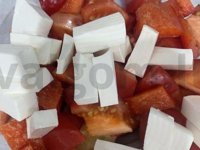 Daržovių salotas su fetos sūriu Žingsnis 4