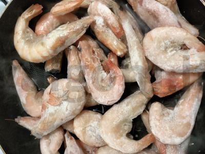 Skani krevetės svieste su česnaku ir prieskoniais Žingsnis 1