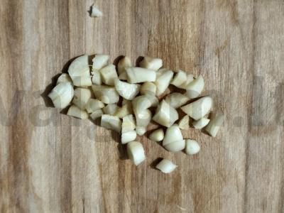 Skani krevetės svieste su česnaku ir prieskoniais Žingsnis 2