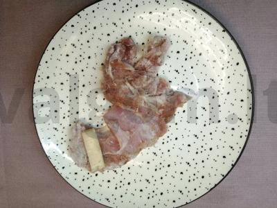 Vištienos ritinėliai su sūriu džiūvėsėliuose Žingsnis 6