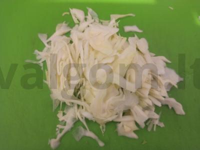 Daržovių ir virtos dešros salotos Žingsnis 1