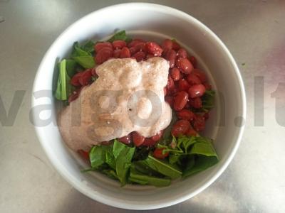 Salotos su pupelėmis, pomidorais ir rūgštynėmis Žingsnis 5