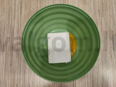 Varškėčiai su braškių įdaru keptuvėje Žingsnis 2