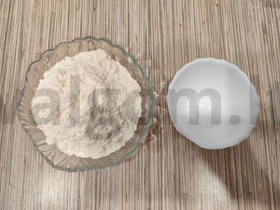 Skanus biskvitinis ritinys su uogiene Žingsnis 3