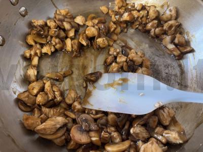 Vištiena su grybais sojų padaže Žingsnis 8