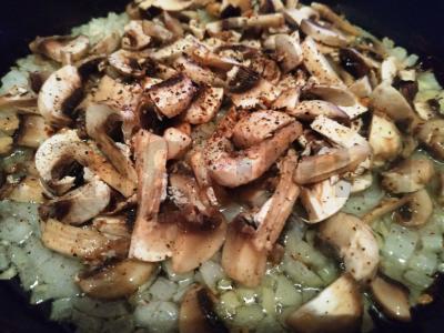 Kepti steikai po sūrio sluoksniu Žingsnis 1