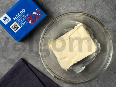 Ridikėliai grietinėlės svieste Žingsnis 1