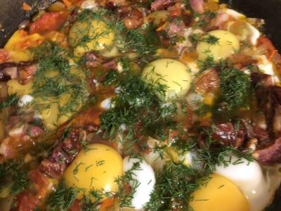 Vakarienės shakshuka su šonine Žingsnis 10
