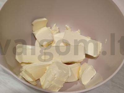 Sausainiai „Riešutai su virta saldžia grietinėle“ Žingsnis 1