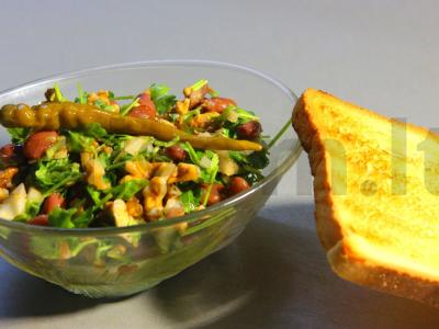 Gruziniškas lobio su alyvuogių aliejumi pagrindine nuotrauka