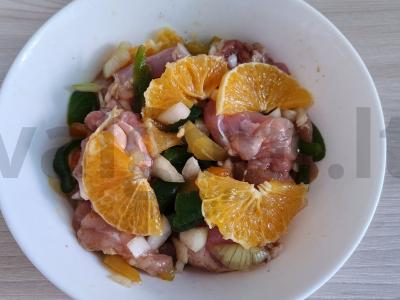 Vištiena sojų padaže su apelsinu ir paprikomis Žingsnis 5