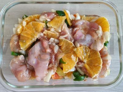 Vištiena sojų padaže su apelsinu ir paprikomis Žingsnis 6